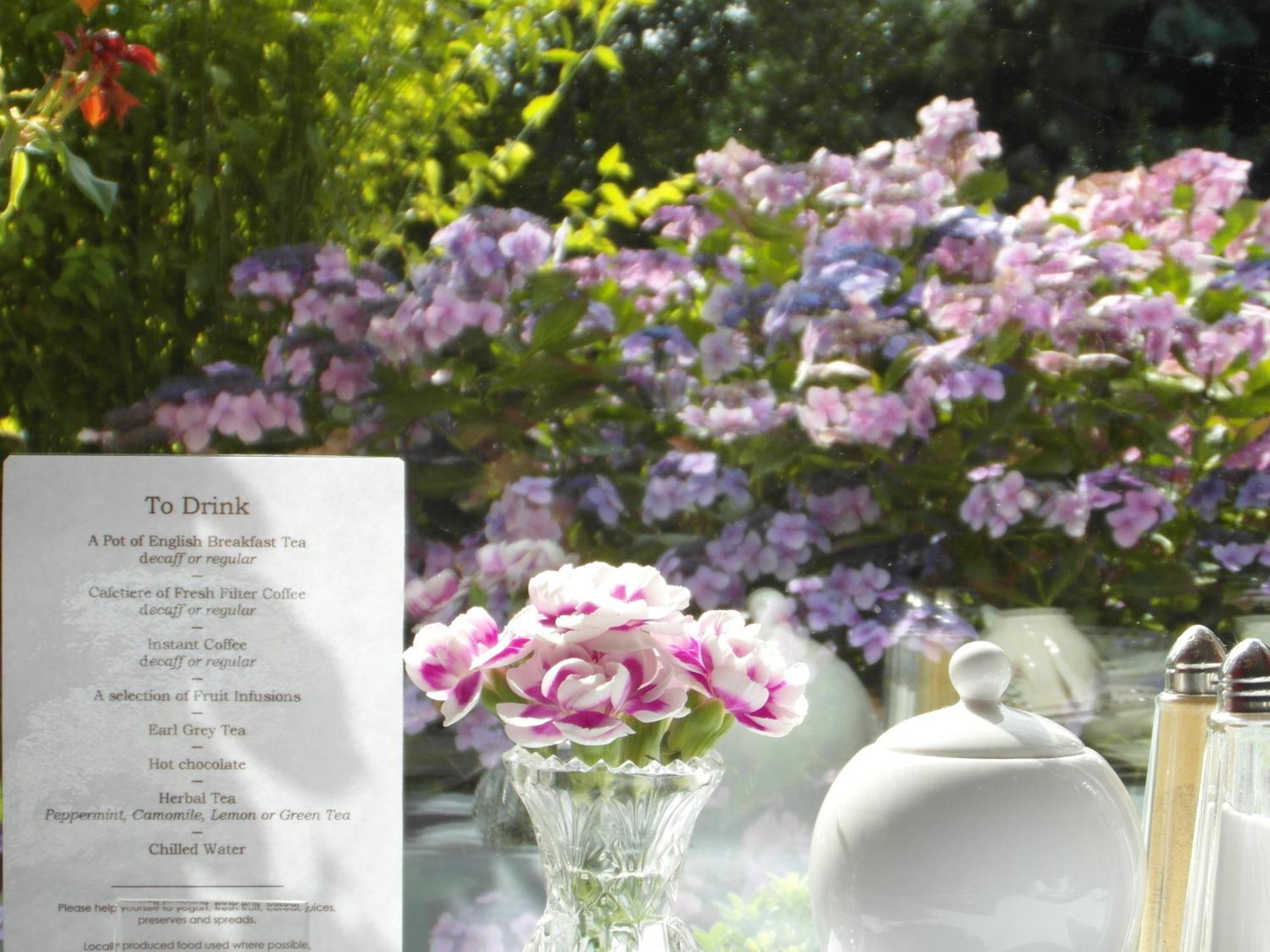 Anton Guest House Bed And Breakfast Шрусбери Экстерьер фото