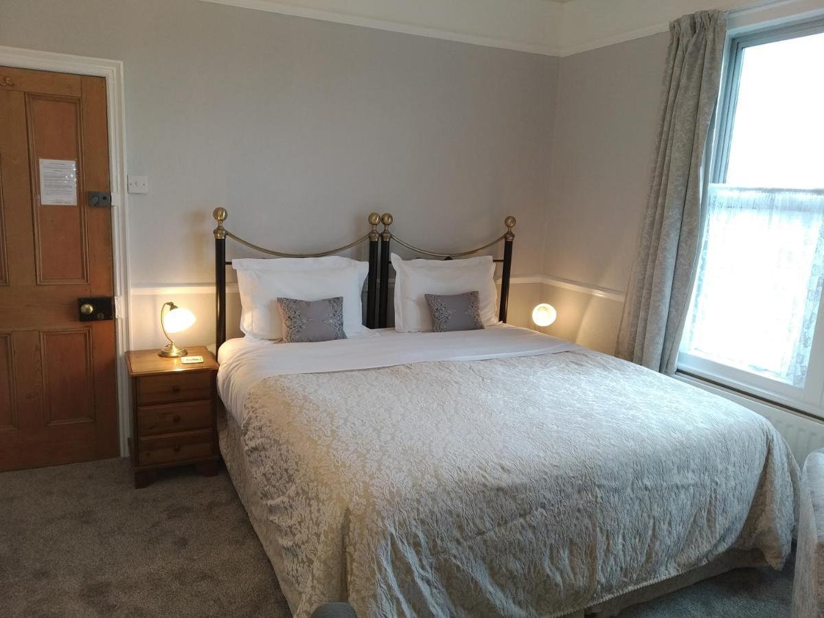 Anton Guest House Bed And Breakfast Шрусбери Экстерьер фото